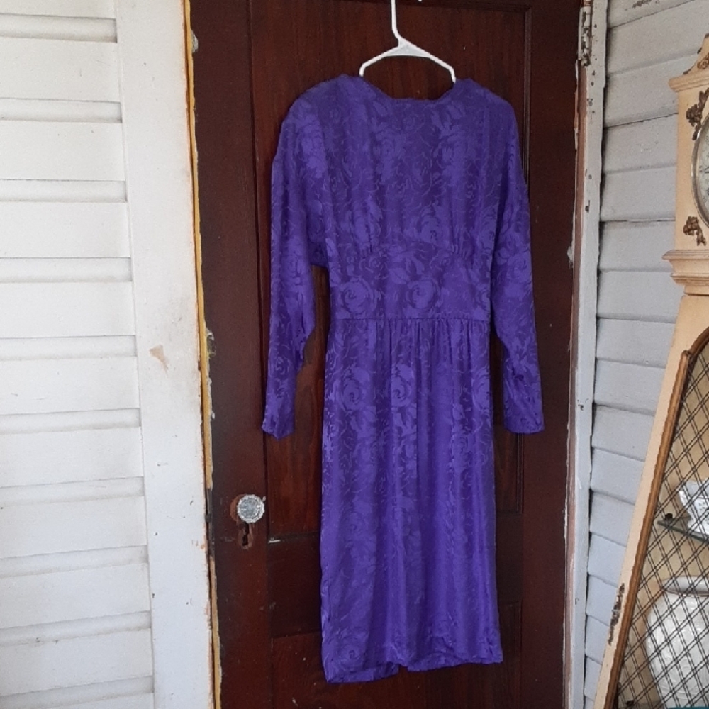 Purple Long Sleeve Women's Dress - Elegant Textured Midi